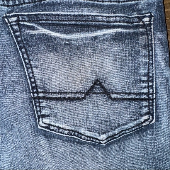 Max Flex Blue Mens 32 X 31 Blue Bootcut Med Rise Faded Whisker Lines Denim Jeans - Picture 4 of 6